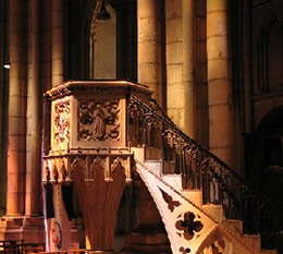 Púlpito en la catedral de Lyon (Francia)